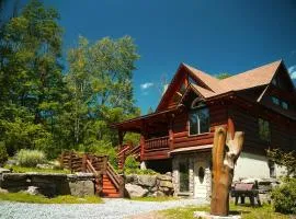 Cozy Catskill Log Home