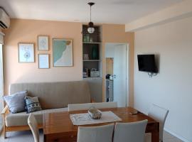 Luminoso Depto con Increible Vista y Pileta, hotel di Junín