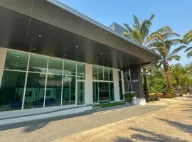 Baan Suan Khun Ta and Golf Resort
