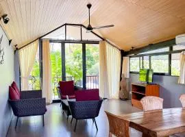 Dancing Hana Villa Nusa Dua - 2 Bedroom with Sharing Pool Minimum Stay 2 Nights