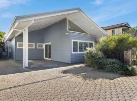 Sawtell Beach Shack 1