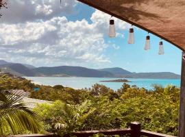 The Nest!, cottage in Cannonvale