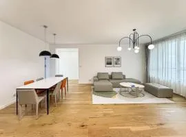 Tyms 2BR 2BA Apt Near MetroCity Line 1 9