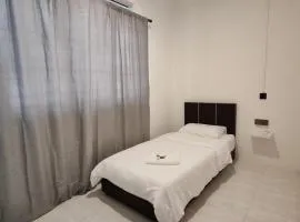 23 Inn Singlebed Room with share bathroom