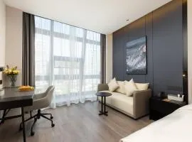 Atour Hotel Wuhan Hankou City Plaza Houhu Avenue