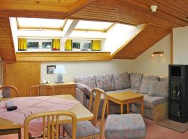 Chalet in Dienten with Ski-In Access & Pool, hotel i Dienten am Hochkönig