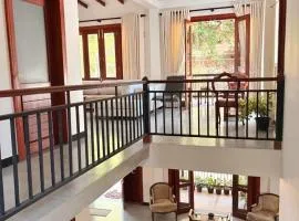 Taku Home Stay