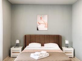 Apartments Domovik Стильна квартира, Миру 11 c кв 2