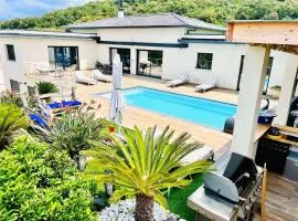 luxe 5 étoiles à Porticcio, vue mer, proche des plages