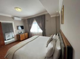 Ngwenya Hotel & Conference Centre, hotel en Klerksdorp