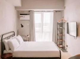 A Cozy Urban Home Away