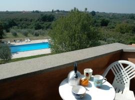 Villa Iris, hotel a Corchiano