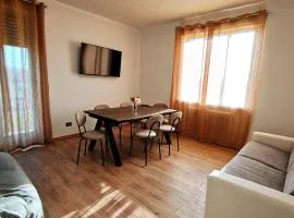 Canavese Apartment e Box Auto Cinque Laghi Ivrea