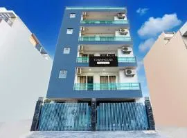 Super Townhouse Sector 52 Near Artemis Hospital