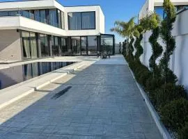 Infinity Villa