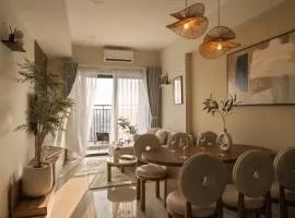 Penthouse floor 2Br View city x River x Bui Vien 200m