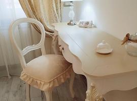 Alloggio Turistico GIULIETTA e Romeo - INTERO APPARTAMENTO - Villafranca di Verona, Zimmer, Holiday Rooms, hotel in Villafranca di Verona