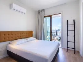 Stylish Central Apartment • City Views • Prime Location • Parking