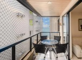 Apartamento em condomínio pé na areia - EFE0803