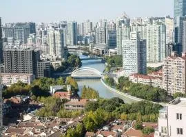 Shanghai M-Home Near Nanjing West Road commercial district,350m walk to the Natural History Museum subway上海小胖纸民宿-丽都29J近自然博物馆 南京西路地铁站
