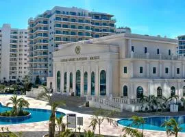 Caesar Resort 2 Bedroom, Pool View, Close to the Beach