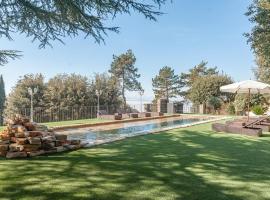 Villa Piscina La Trinità, viešbutis mieste Korčanas