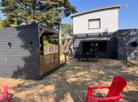 Maison sur jardin clos à 100m de la plage