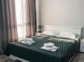 Apartments Domovik Трьохкімнатна квартира , Миру 11 с кв 19