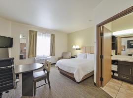 Affordable Suites of America Tulsa, alojamiento con cocina en Tulsa
