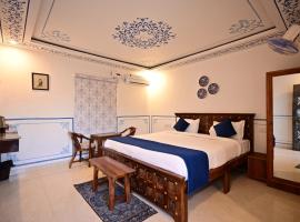 The castle crown - Hem Vilas Resort Ranthambhore, hotel v destinaci Sawāi Mādhopur