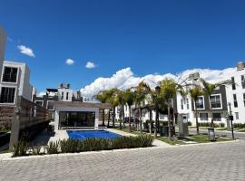 Casa con alberca, jardín, fogata, cerca de ValQuirico, VW Finsa, hotel en Ocotlán