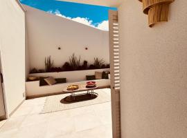 Villa Teti, hotel v destinaci Pizzolungo