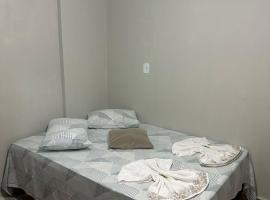 Pousada da Maisa Suíte cama casal e solteiro até 3 pessoas, ξενοδοχείο σε Barreiras