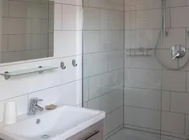 Apartment 10