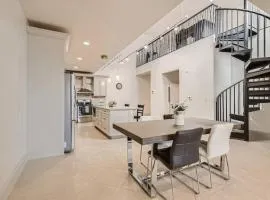 Luxury Loft With Skyline Viwes In RiNo