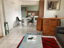 LE CLOS Du LOC'H appartement, hotel in Pordic