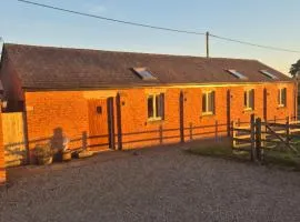 Bowland Breaks-A Luxury Barn Conversion with Optional Hot Tub, Log burner and countryside views