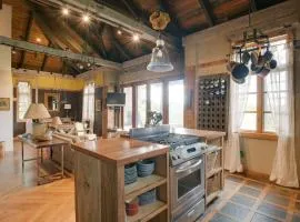 Views and Trails Horse Farm Home in Campobello!