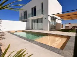 CORRALEJO SURF HOUSE & Surf School