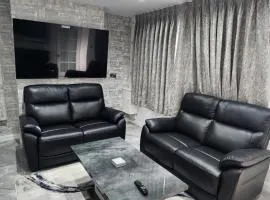 Three bedrooms Luxury City Centre Home