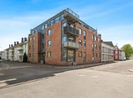 Heart of Tønsberg, Newly renovated, Room for 6 people!