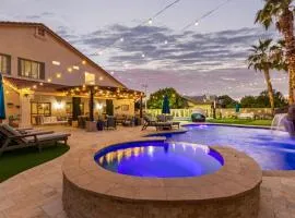 The Grand Saguaro - Gilbert