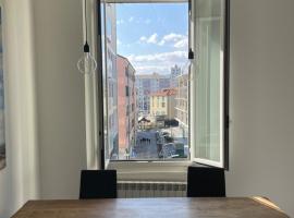 La Finestra sul Porto, Hotel in Savona