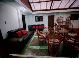 Casa Cálida Relajante y Céntrico con Estacionamiento, hotel v destinaci San Cristóbal de Las Casas