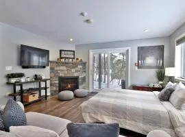 Skiers Suite 2RM 2BA Renovated Condo 1366