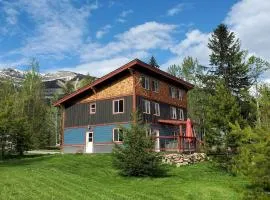 GROWL Lodge