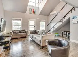 1 Mi to Oregon Dunes Quiet Getaway with Deck