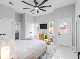 10 Mins from NRG 3BR 3BA