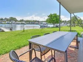 Balmoral Waterfront Escape at Lake Macquarie