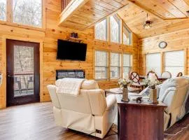 Creekside Cabin w/ Hot Tub: 7 Mi to Pigeon Forge